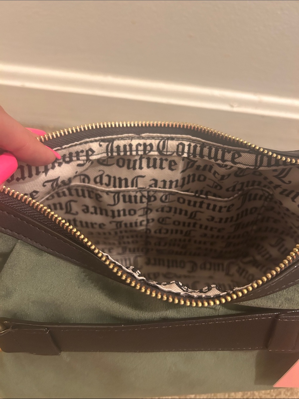 Juicy Couture Olive Green Velour Shoulder Bag with Heart Charm - Picture 4 of 4